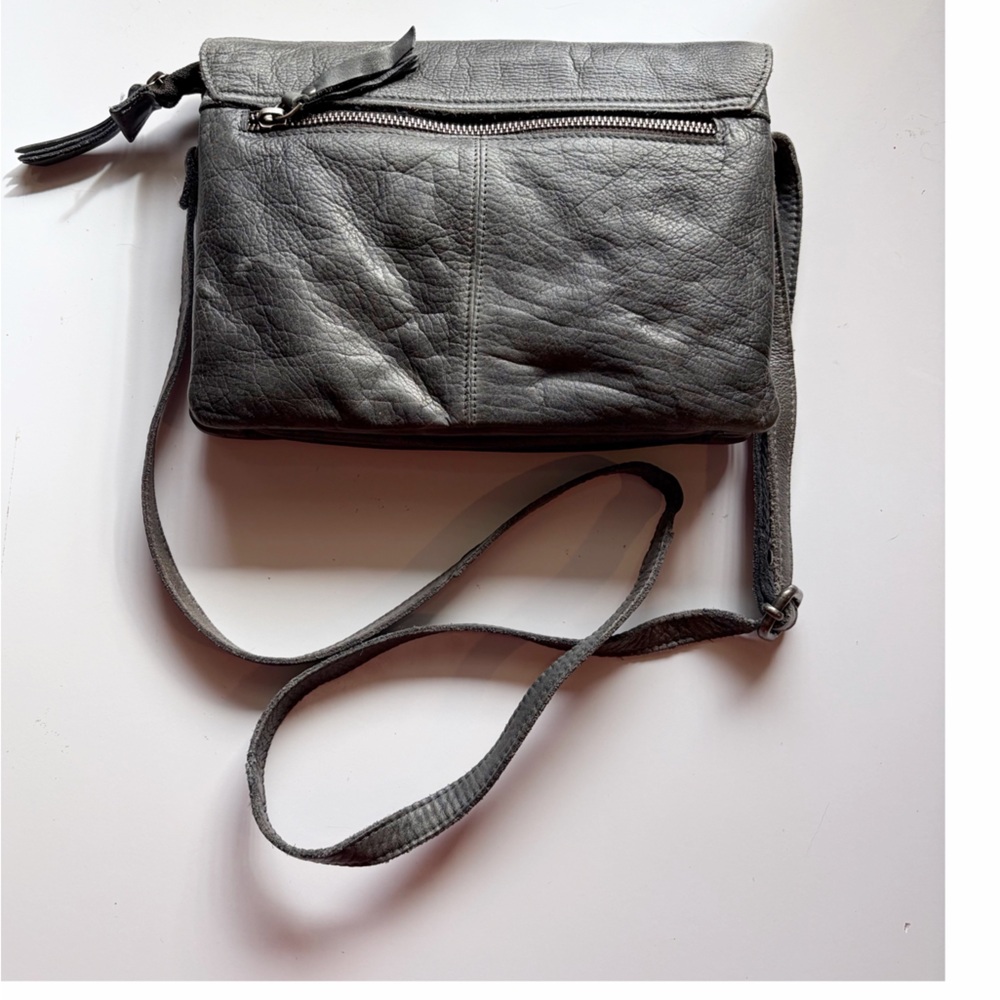 Latico Leather Marcus Crossbody Bag Charcoal - Picture 11 of 12